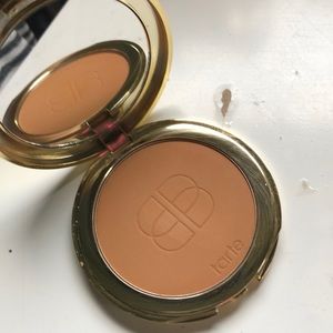 Tarte Confidence Powder Foundation Deep Honey